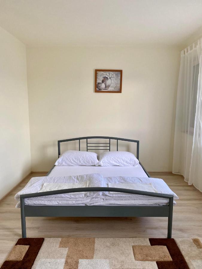 Neptun Apartman Hajdúszoboszló Esterno foto